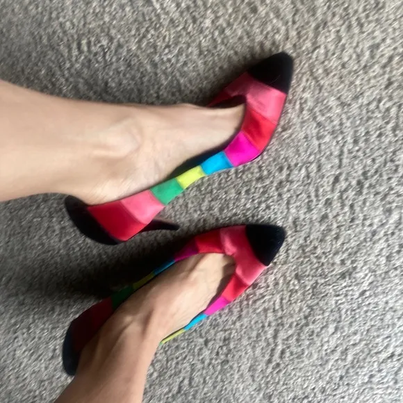 Anne Klein Vtg 80’s Velvet &amp; Satin rainbow high heels PRIDE shoes 8 mob punk 70s