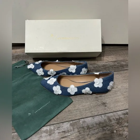 Anthropologie Dark Denim White Floral Applqe Ballet flats shoes TJL-20-6