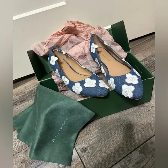 Anthropologie Dark Denim White Floral Applqe Ballet flats shoes TJL-20-6