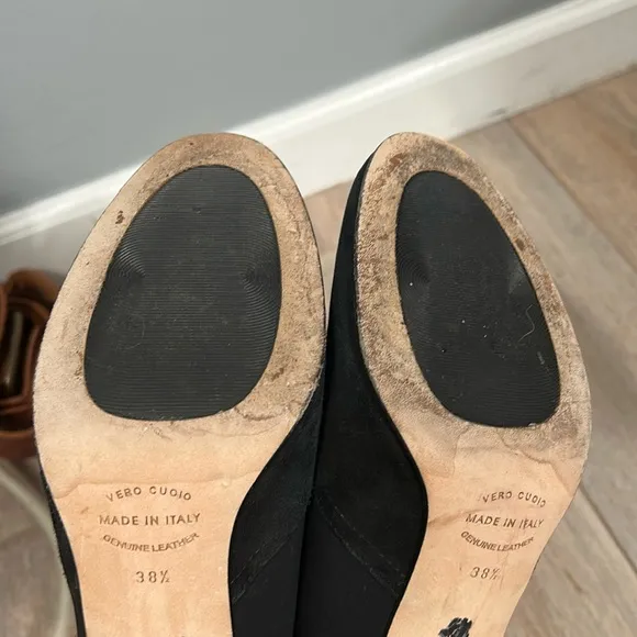 Anyi Lu Heart Black Sued Pumps Size 38.5 gently used handmade in Italy