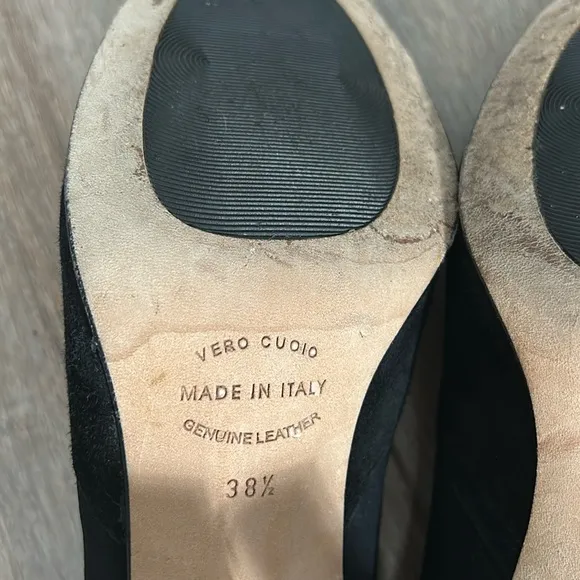 Anyi Lu Heart Black Sued Pumps Size 38.5 gently used handmade in Italy