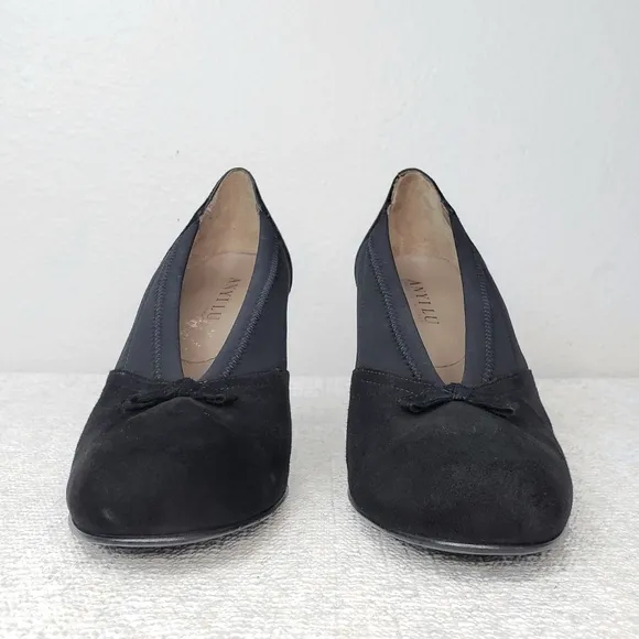 ANYI LU Heart Black Suede Pumps