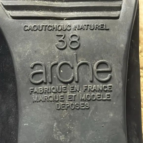 Arche | Black Suede Pumps Square Heel Shoes | Size 38(.5?)