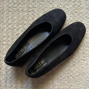 Arche | Black Suede Pumps Square Heel Shoes | Size 38(.5?)