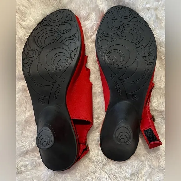 Arche Women’s Enexor Red Leather Sandals Size 6