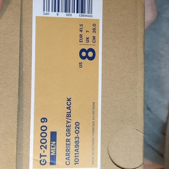 Asics GT 2000 9 shoes size 8