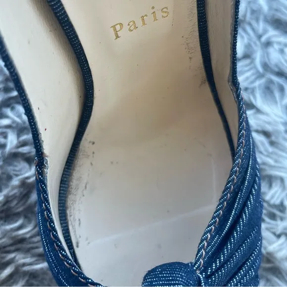 AUTHENTIC Christian Louboutin Denim Pumps. Size 40 1/2
