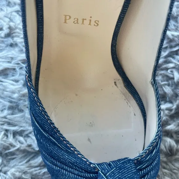 AUTHENTIC Christian Louboutin Denim Pumps. Size 40 1/2