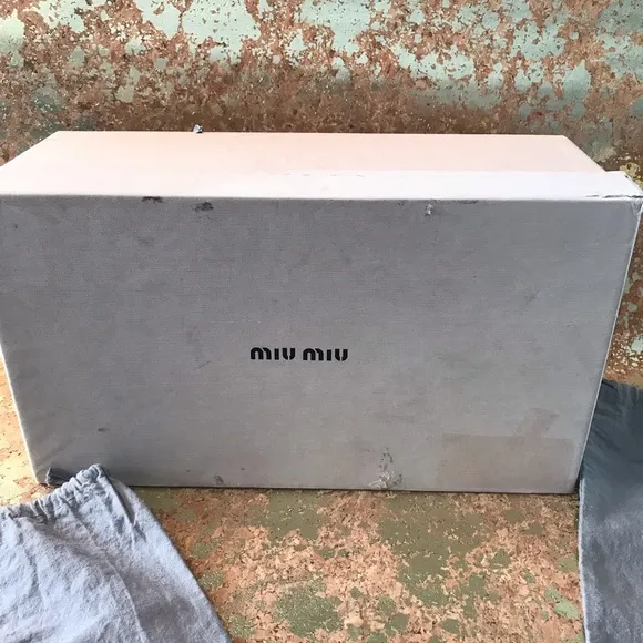 AUTHENTIC MIU MIU PEEP TOE LOW HEEL PUMPS WITH BOX