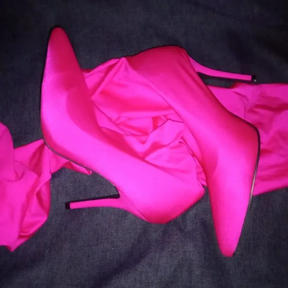 AZALEA WANG &quot; STILLETTO STALLION &quot; -FUCHSIA BOOT ( BRAND NEW !!!!!!!!!!!!!