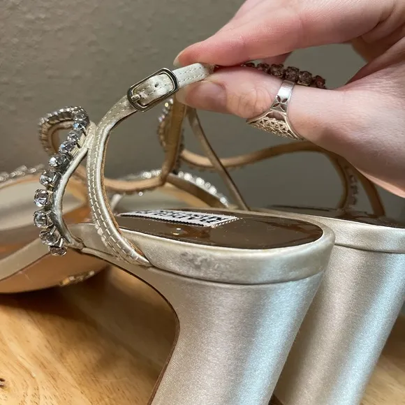 Badgley Mischka Ankle Strap Heeled Champagne Colored Rhinestone Heels Sandals
