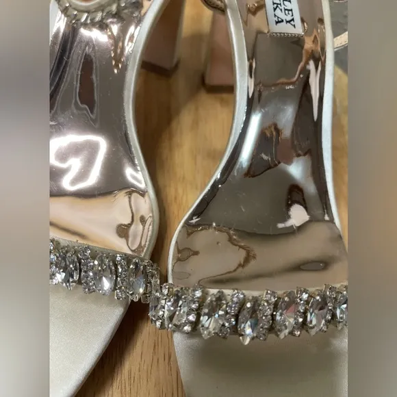 Badgley Mischka Ankle Strap Heeled Champagne Colored Rhinestone Heels Sandals