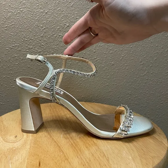Badgley Mischka Ankle Strap Heeled Champagne Colored Rhinestone Heels Sandals