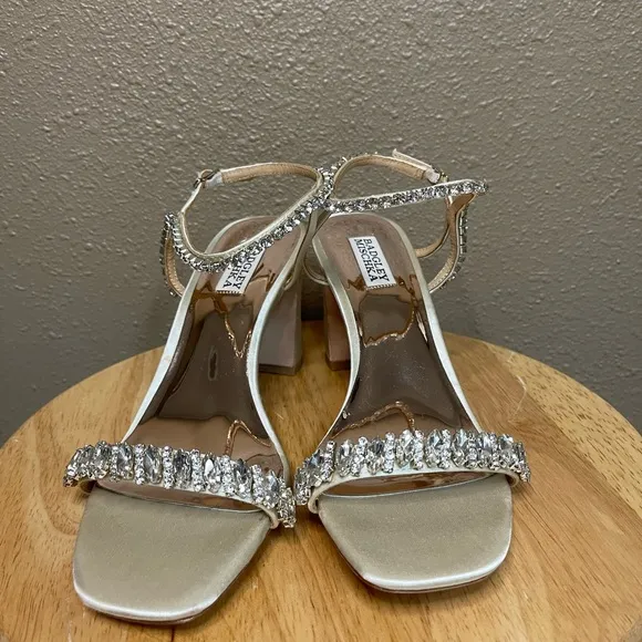 Badgley Mischka Ankle Strap Heeled Champagne Colored Rhinestone Heels Sandals