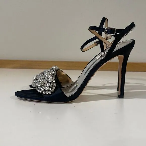 Badgley Mischka Black Sandals Size 8.5
