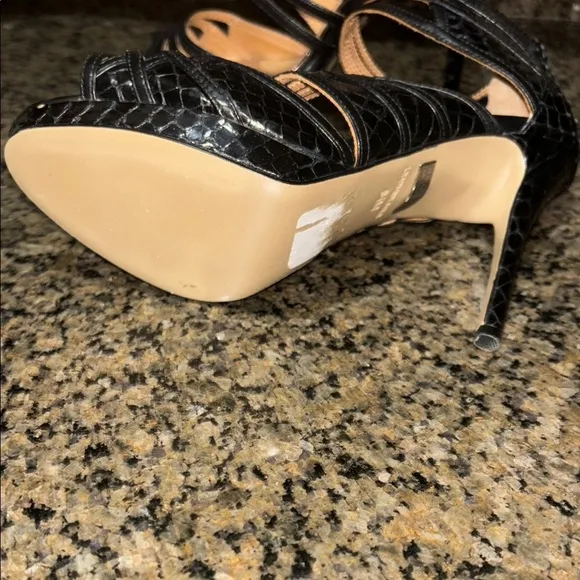 Badgley Mischka Black Strappy Women's Heels