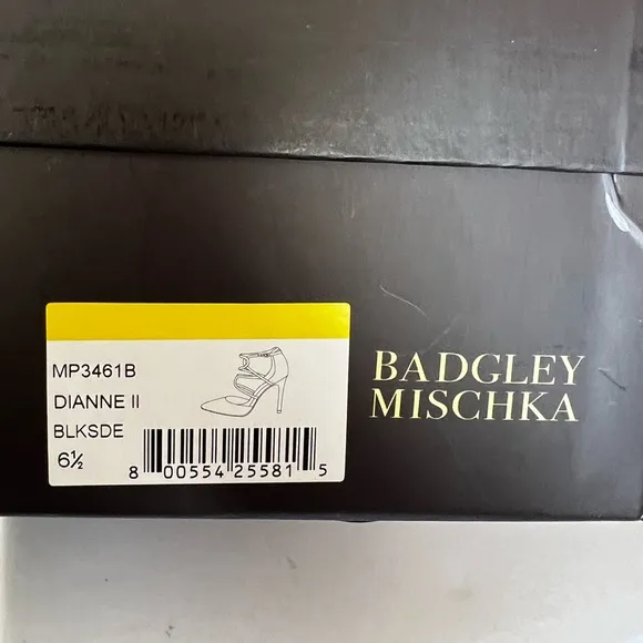Badgley Mischka Black Suede Pumps