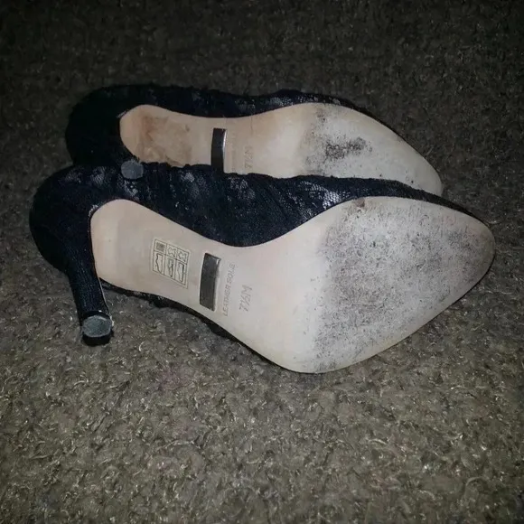 BADGLEY MISCHKA-BRYNN-Black Lace and Nude Pumps-Size 7.5M-Excellent