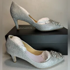 Badgley Mischka Collection Carrie Crystal Embellished Pump in Silver glitter