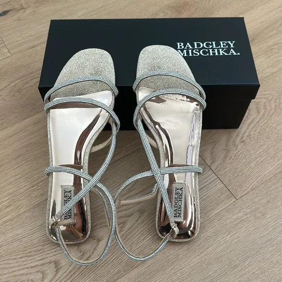 Badgley Mischka Collection Ivie Ankle Strap Sandal - Gold