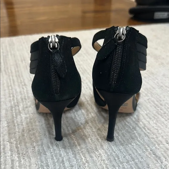 Badgley Mischka Elegant Black Heels