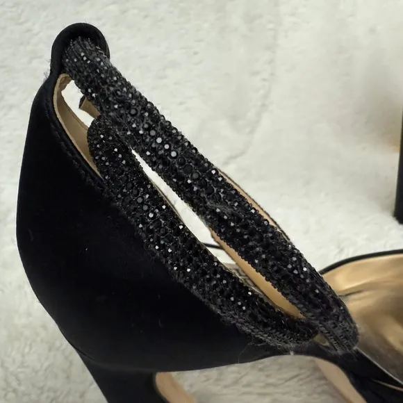 Badgley Mischka Eliana Ankle Strap Platform Pointed Toe Pump Black Size 8