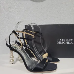 Badgley Mischka Ivette Pearl Stiletto Heel Sandals. SZ 9. NEW