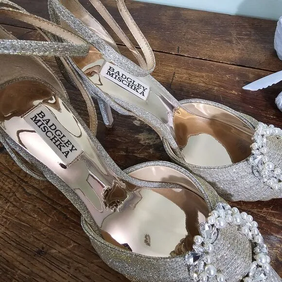 Badgley Mischka Nisha Ankle Strap Stiletto Womens Shoes Gold Size 7.5 NWB