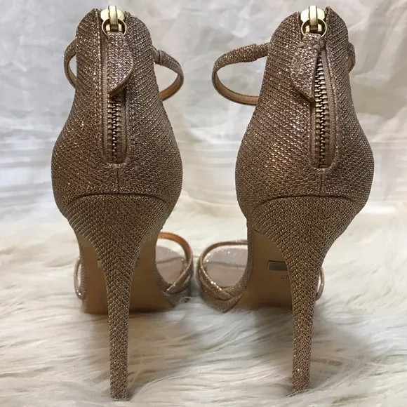 Badgley Mischka Signify Sandals