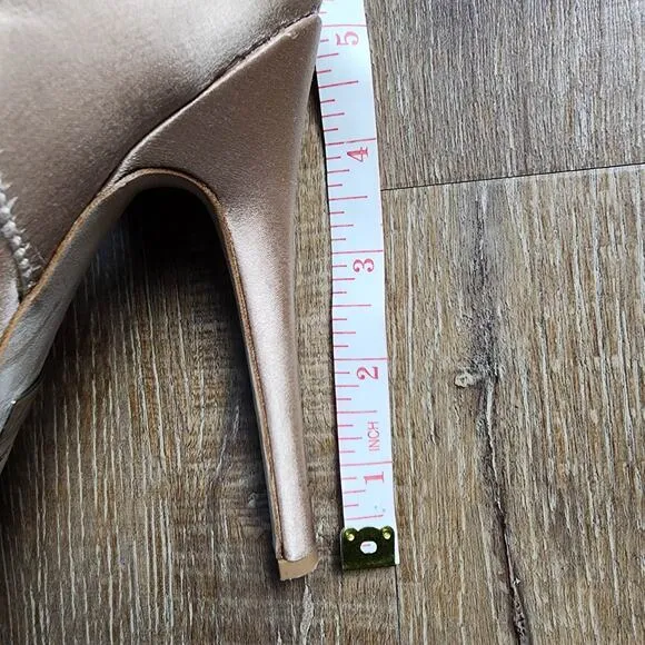Badgley Mischka Slingback Nude Rhinestone Stiletto Heels | Women's 7.5