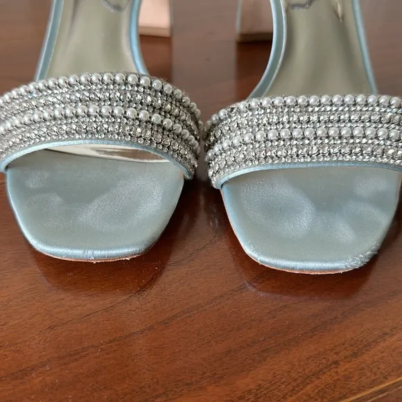 Badgley Mischka Wedding Sandals Blue Size 7.5