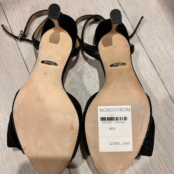 Badgley Mischka Women's Black Strappy Heels