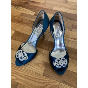 Badgley Mischka Women’s Shoes Teal Fabric Peep Toe Rhinestone Embellished 8.5 M