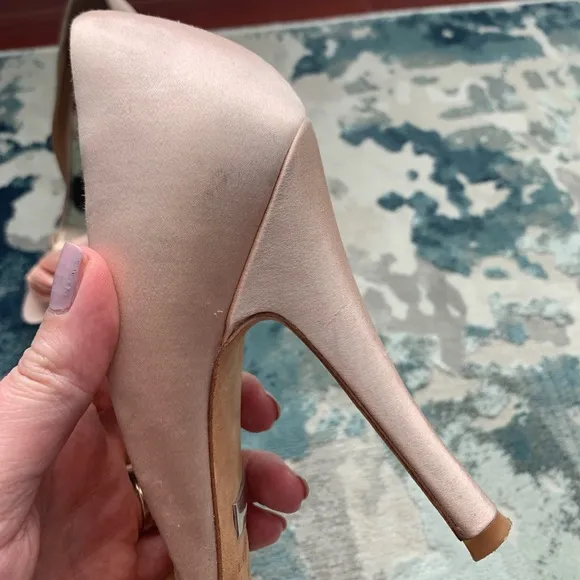 Beautiful rare Badgley Mischka pumps size 10