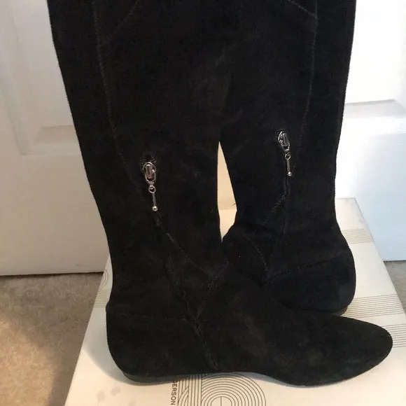 Belle sigerson Morrison blk suede high boot