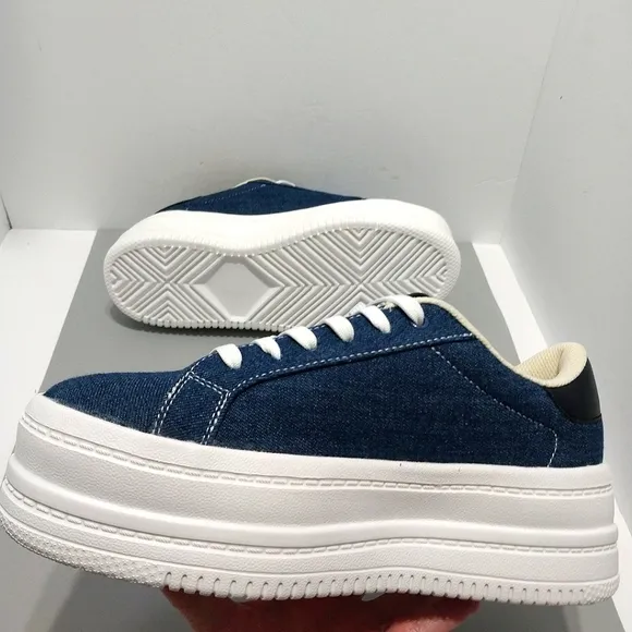 Belos Denim &amp; Glitter Star Platform Sneakers, NWT,‎ Size 9| EUR 40