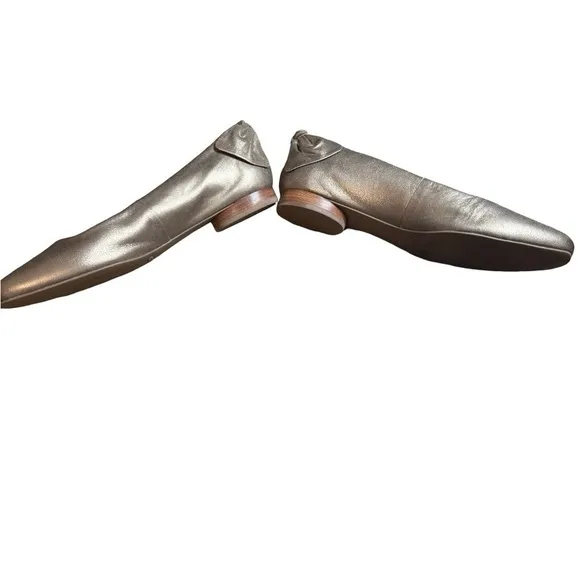 Bernardo Metallic Bow Detail Flats 8.5M Excellent Condition