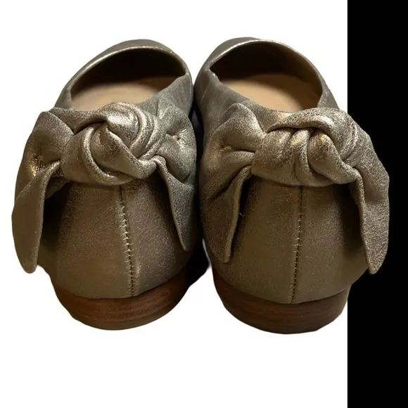 Bernardo Metallic Bow Detail Flats 8.5M Excellent Condition