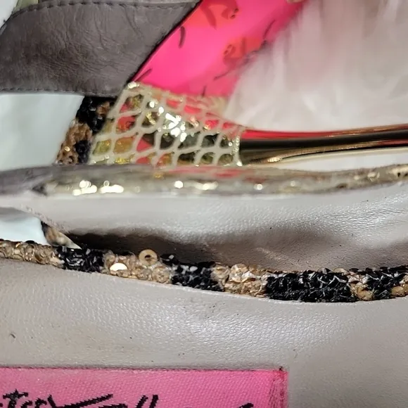 BETSEY JOHNSON Twanty Slingback Pumps Size 6.5