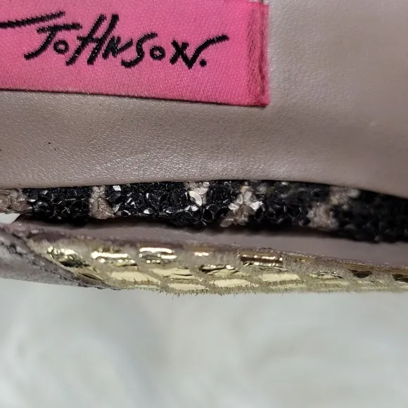 BETSEY JOHNSON Twanty Slingback Pumps Size 6.5