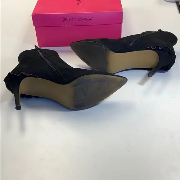 Betsey Johnson Women's Toma Ankle Boot