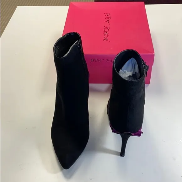 Betsey Johnson Women's Toma Ankle Boot