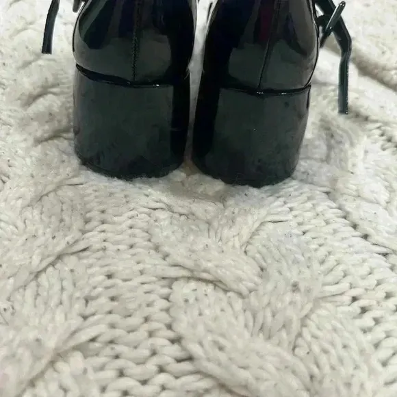 Black shoes from Steve madden