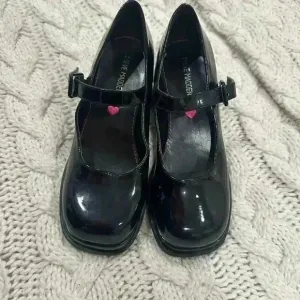 Black shoes from Steve madden