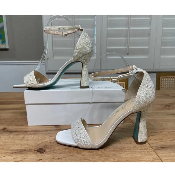 Blue By Betsey Johnson Dani Heels Sandals Pearl Size 8 NIB Bride Wedding Pumps