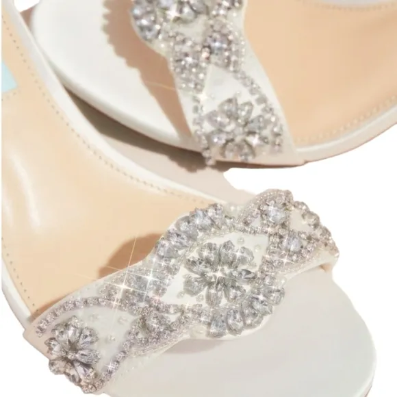 Blue by Betsey Johnson Size 6 New Satin Block Heel‎ Cystal Embellished Sandals