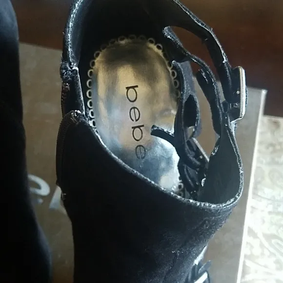 Brand new bebe dressy shoes with zipper i