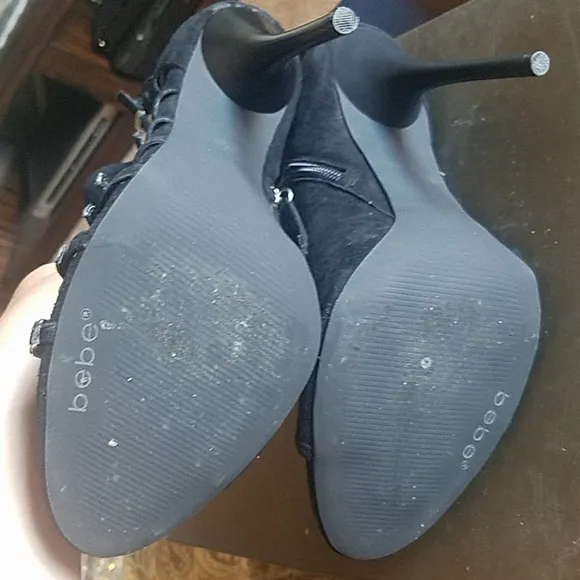 Brand new bebe dressy shoes with zipper i