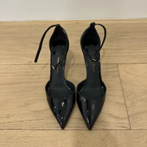 Brand New Salvatore Ferragamo Black Patent Leather Pumps