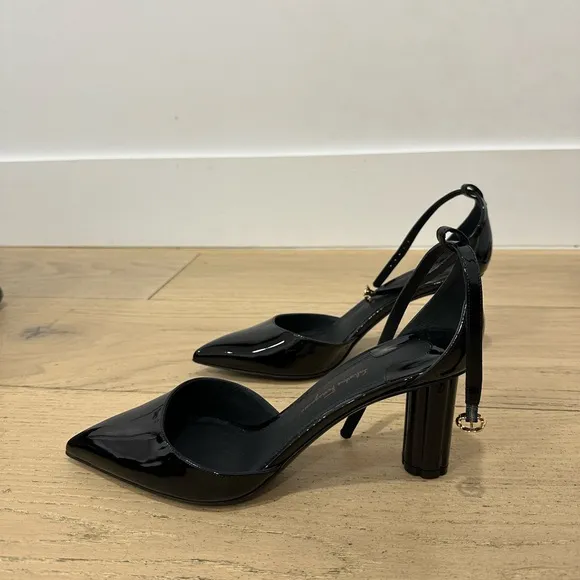 Brand New Salvatore Ferragamo Black Patent Leather Pumps